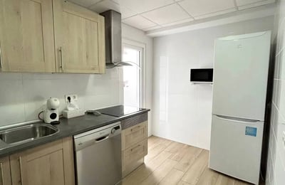 Rental of a cozy apartment with 3 bedrooms, 100 m², Alicante, Spain